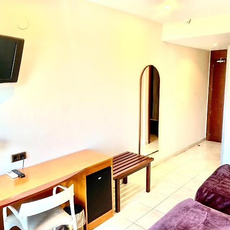 Hotel Arumi Santa Eugenia de Berga Eksteriør bilde