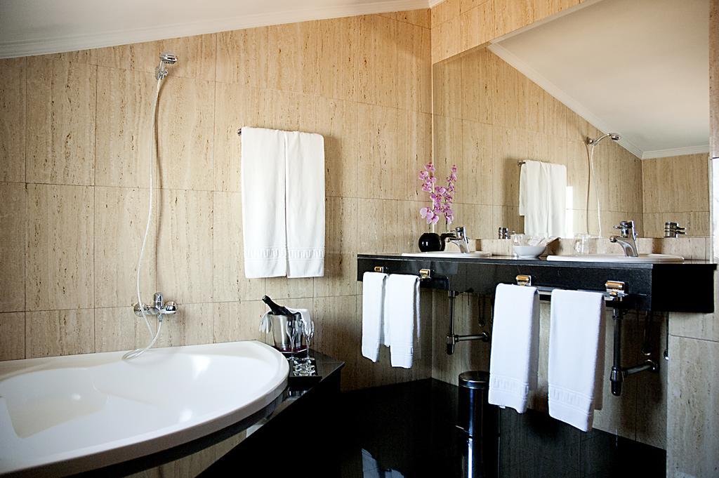 Hotel Arumi Santa Eugenia de Berga Rom bilde