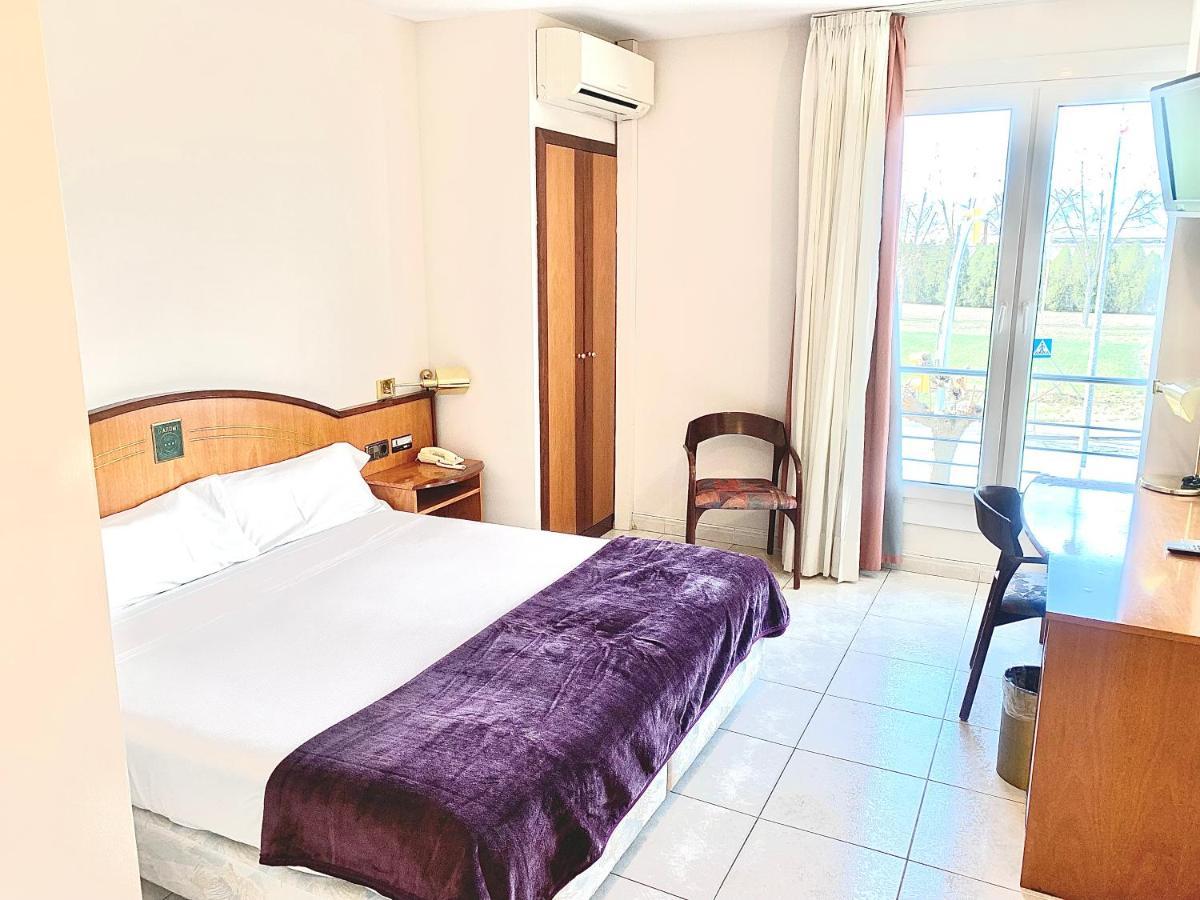Hotel Arumi Santa Eugenia de Berga Eksteriør bilde